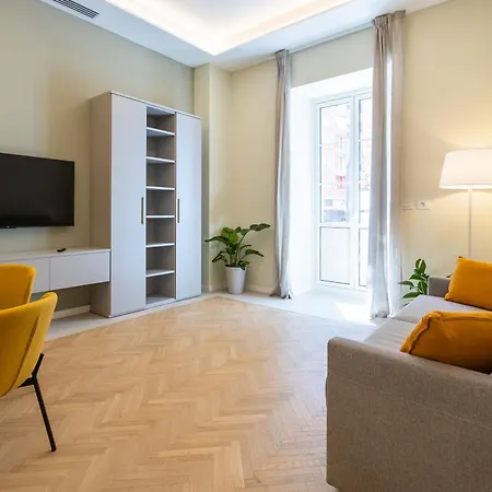 Homey I Teatro Apartament Triest