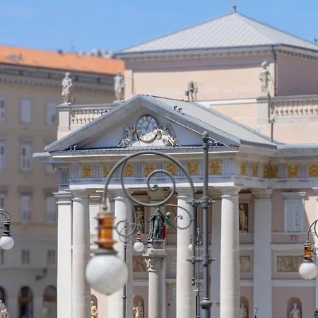 Homey I Teatro Romano *