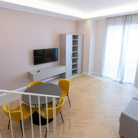 Apartament Homey I Teatro *