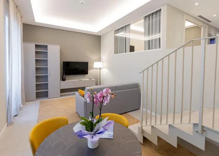 Homey I Teatro Romano Apartment Trieste