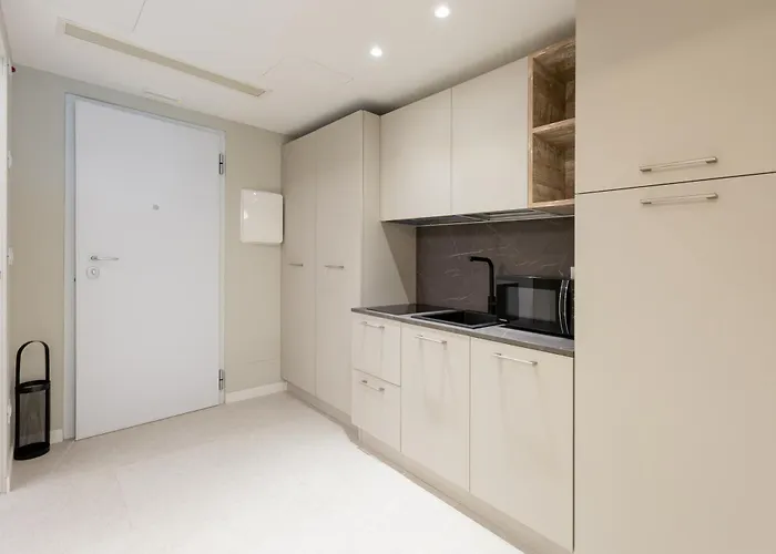 Homey I Teatro Romano شقة