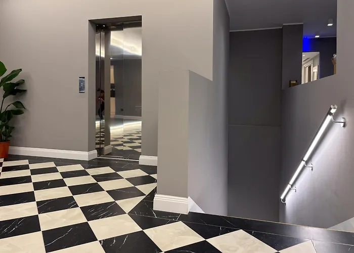 Homey I Teatro Romano شقة