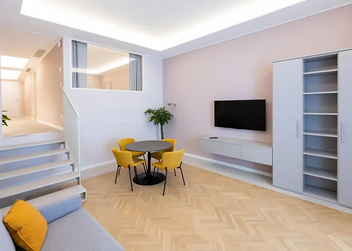 Homey I Teatro Romano 公寓