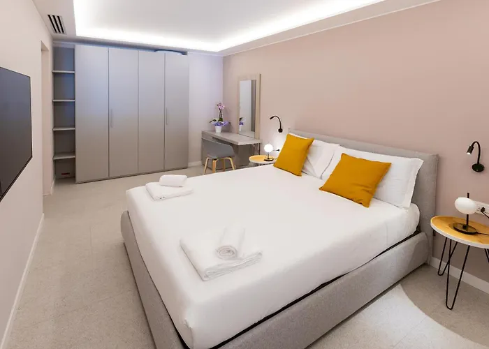 Apartment Homey I Teatro Romano Trieste